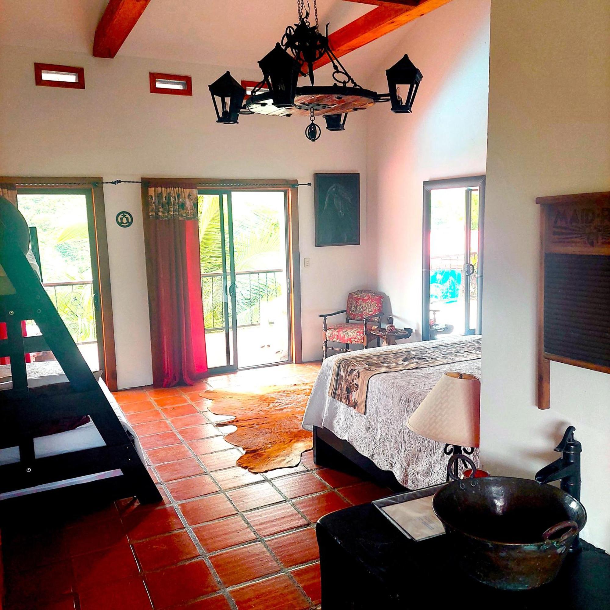 Toucan Lane Hotel And Restaurant Nuevo Arenal Εξωτερικό φωτογραφία